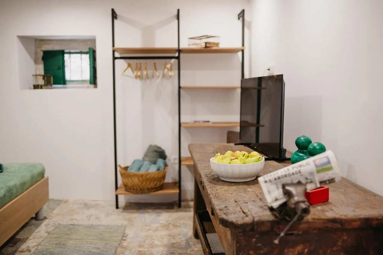 Studio Apartment Ni Na Na Na Split
