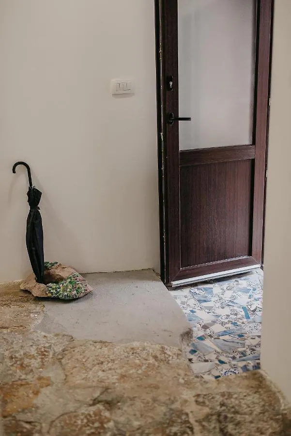 Studio Apartment Ni Na Na Na Split